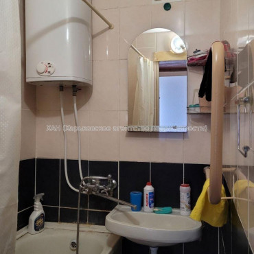 Продам квартиру, Молочная ул. , 1  ком., 27 м², советский ремонт 