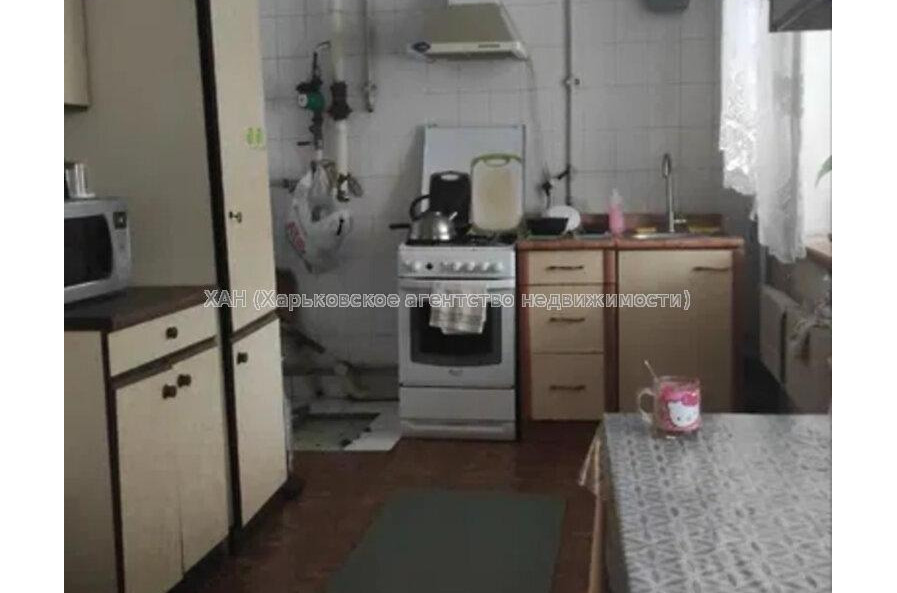 Продам дом, Териховская ул. , 162 м², 10 сот., частичный ремонт 