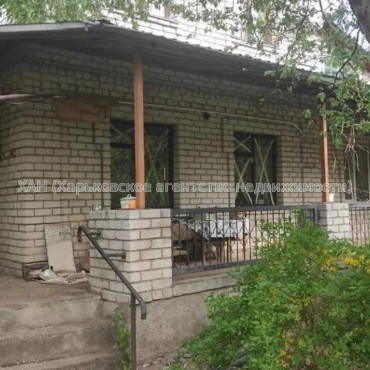 Продам дом, Териховская ул. , 162 м², 10 сот., частичный ремонт 