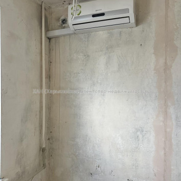Продам квартиру, Ахсарова Энвера ул. , 17 , 2 кім., 52 м², частичный ремонт 