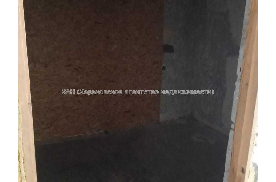 Продам квартиру, Победы просп. , 4  ком., 68.30 м², без ремонта 