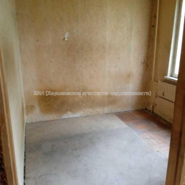 Продам квартиру, Победы просп. , 4  ком., 68.30 м², без ремонта 