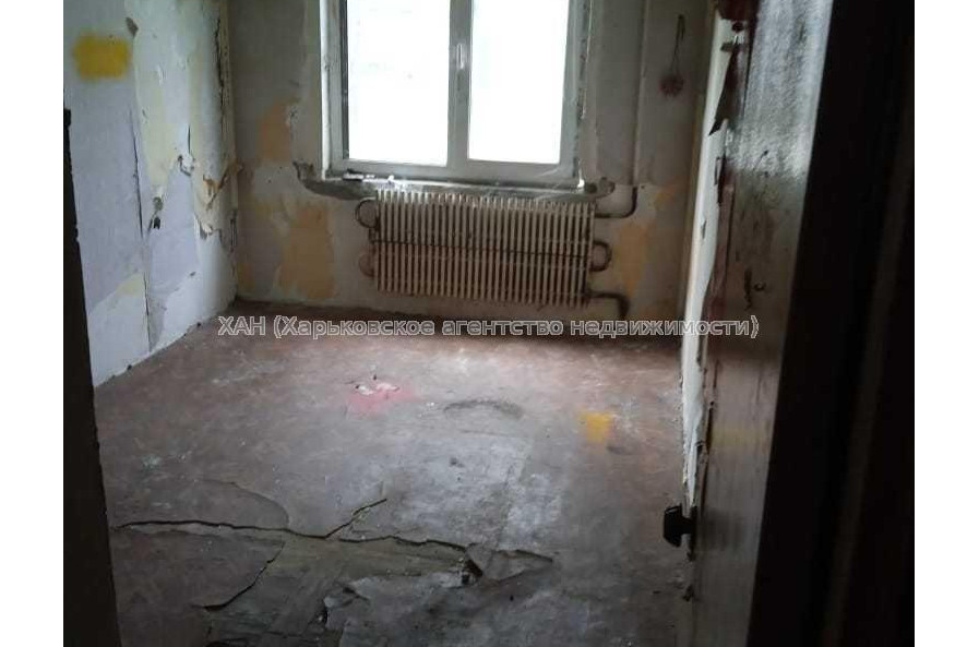 Продам квартиру, Победы просп. , 4  ком., 68.30 м², без ремонта 