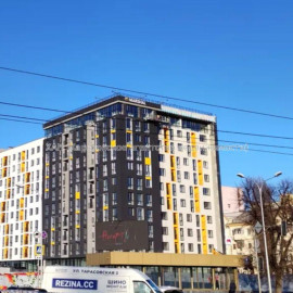 Продам квартиру, Братьев Гипиков ул. , 3 кім., 80 м², без внутренних работ