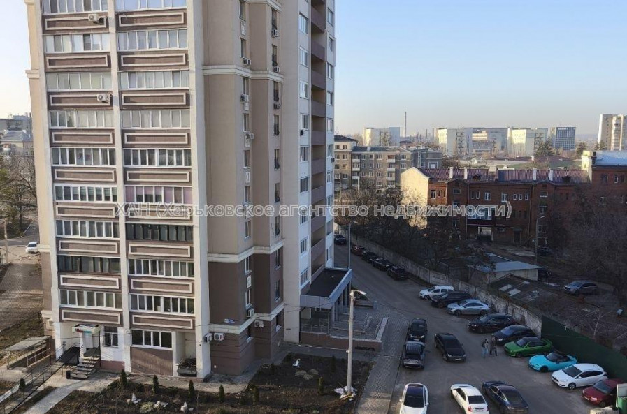 Продам квартиру, Героев Харькова просп. , 1  ком., 47.50 м², без внутренних работ 