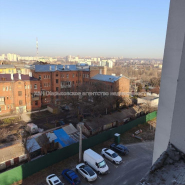 Продам квартиру, Героев Харькова просп. , 1  ком., 47.50 м², без внутренних работ 