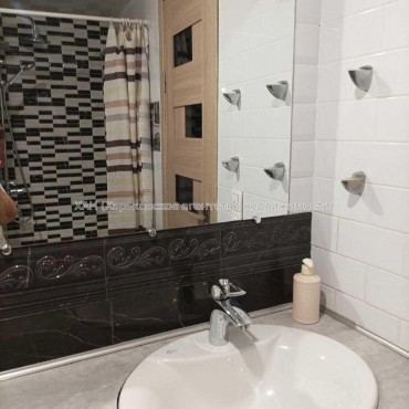 Продам квартиру, Кузнечная ул. , 3  ком., 60 м², капитальный ремонт 