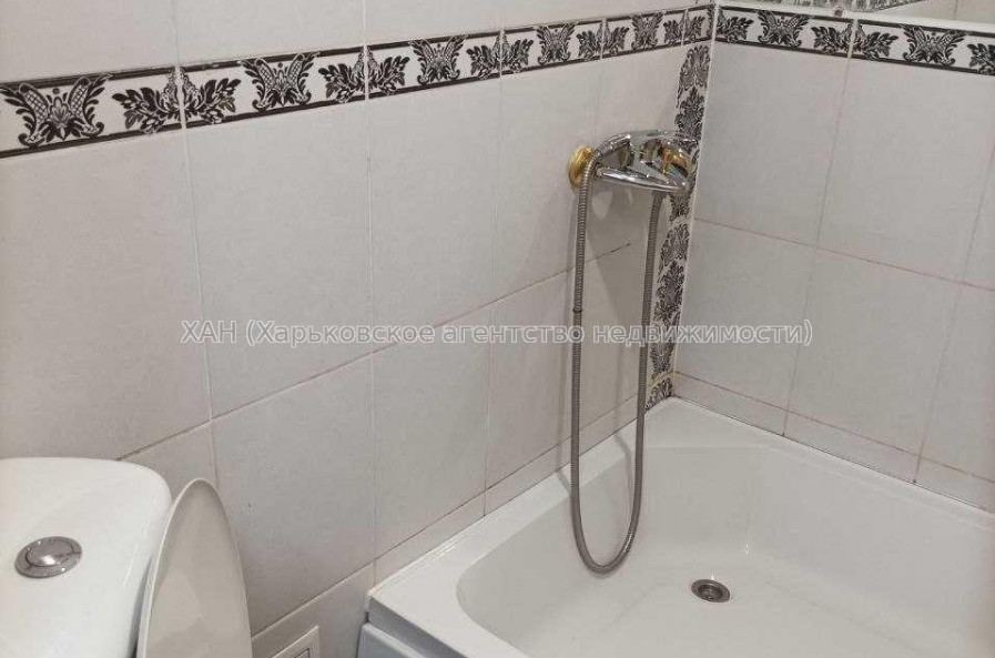 Продам квартиру, Кузнечная ул. , 3 кім., 60 м², капитальный ремонт 