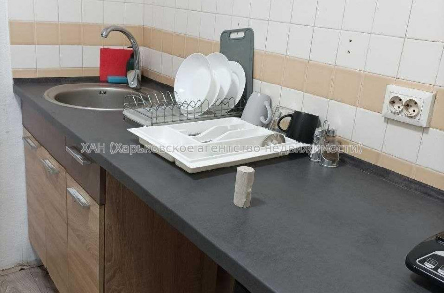 Продам квартиру, Кузнечная ул. , 3 кім., 60 м², капитальный ремонт 