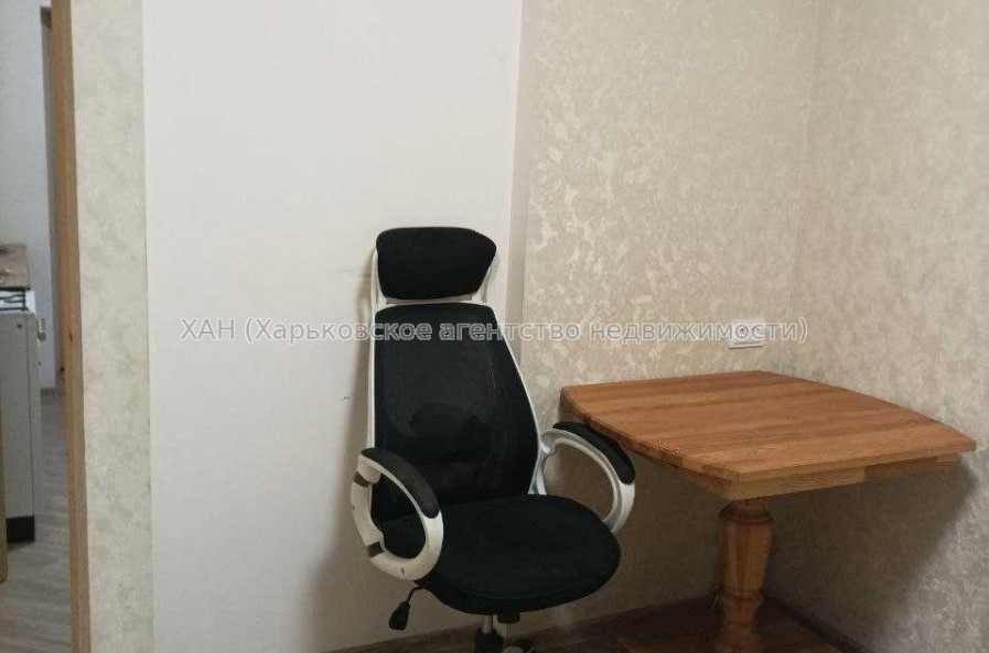 Продам квартиру, Кузнечная ул. , 3 кім., 60 м², капитальный ремонт 