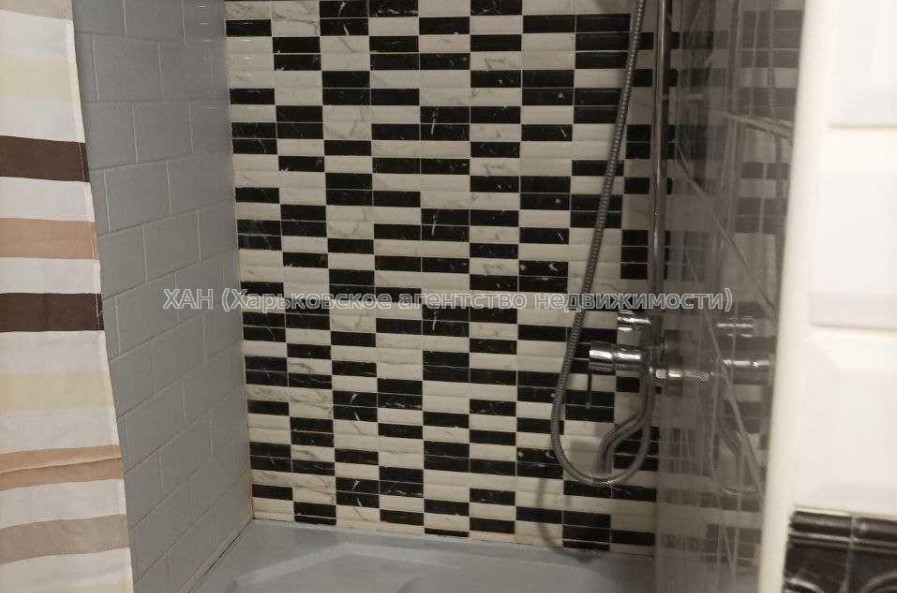 Продам квартиру, Кузнечная ул. , 3 кім., 60 м², капитальный ремонт 