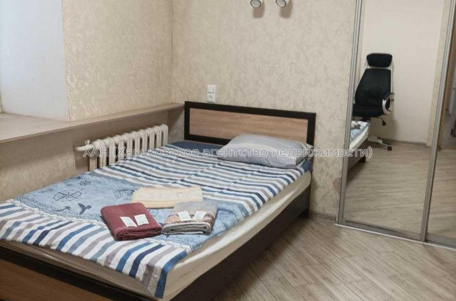 Продам квартиру, Кузнечная ул. , 3 кім., 60 м², капитальный ремонт 