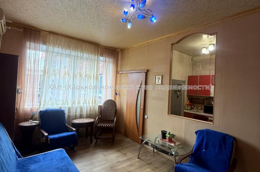 Продам квартиру, Фанинский пер. , 3В , 2 кім., 50 м², косметический ремонт 