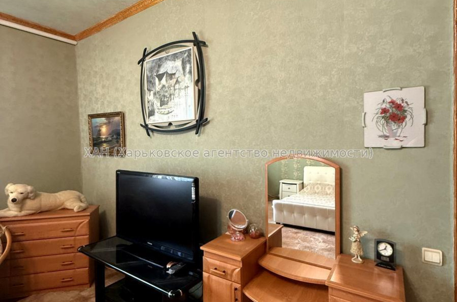 Продам квартиру, Фанинский пер. , 3В , 2 кім., 50 м², косметический ремонт 