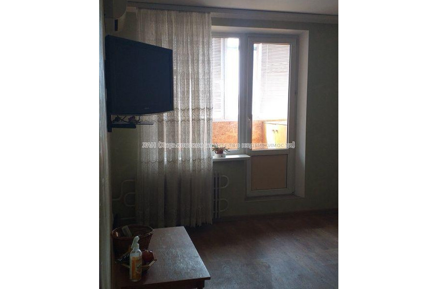 Продам квартиру, Холодногорская ул. , 2  ком., 47 м², косметический ремонт 
