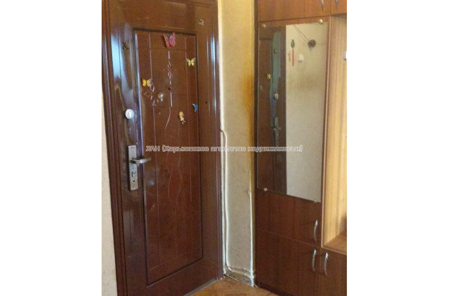 Продам квартиру, Холодногорская ул. , 2  ком., 47 м², косметический ремонт 