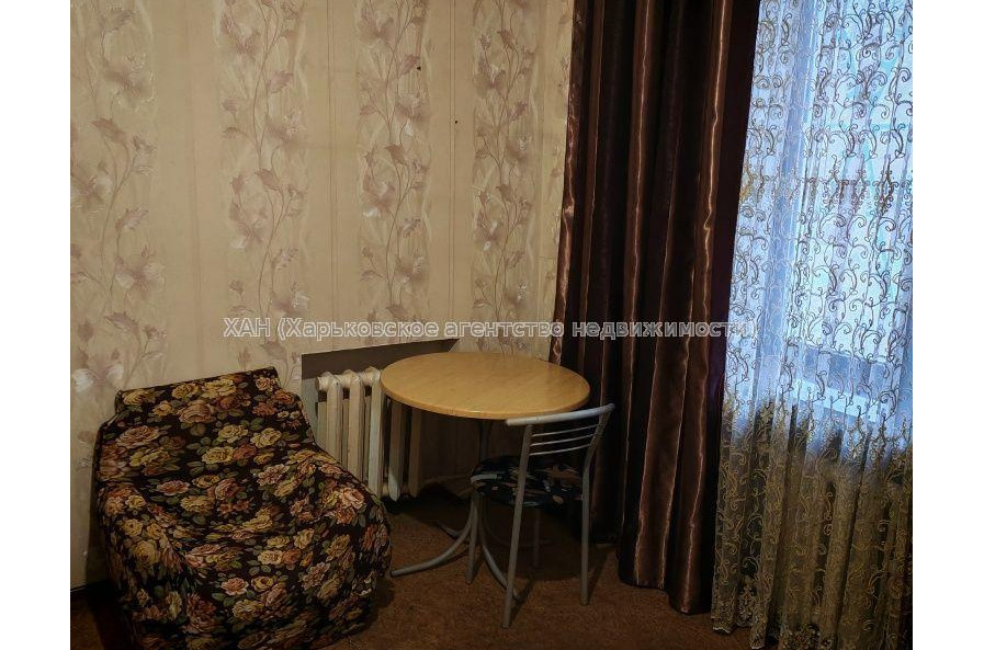 Продам квартиру, Академиков Ахиезеров ул. , 1  ком., 19 м², косметический ремонт 