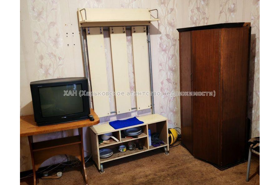 Продам квартиру, Академиков Ахиезеров ул. , 1  ком., 19 м², косметический ремонт 