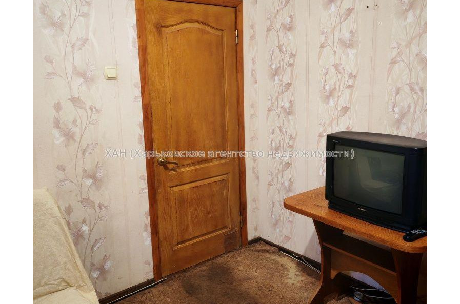 Продам квартиру, Академиков Ахиезеров ул. , 1  ком., 19 м², косметический ремонт 