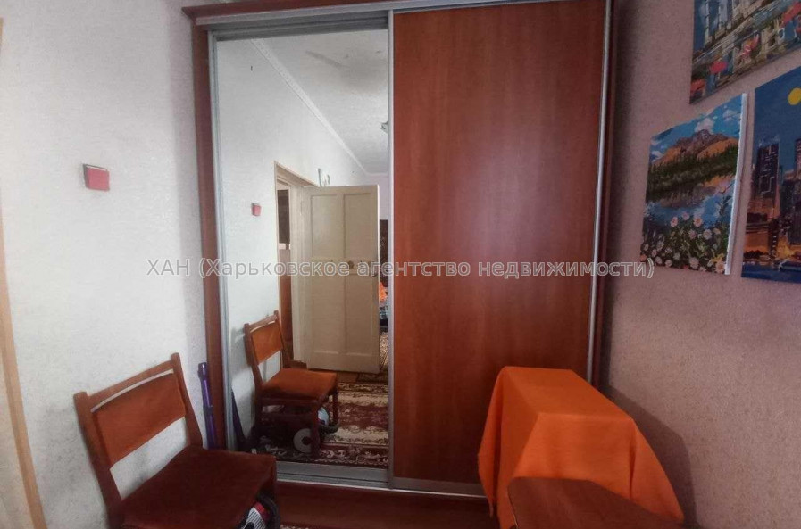 Продам квартиру, Академиков Ахиезеров ул. , 2 кім., 43 м², советский ремонт 