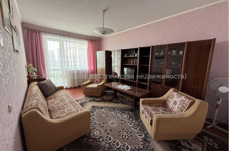 Продам квартиру, Шариковая ул. , 3 кім., 78 м², косметический ремонт 