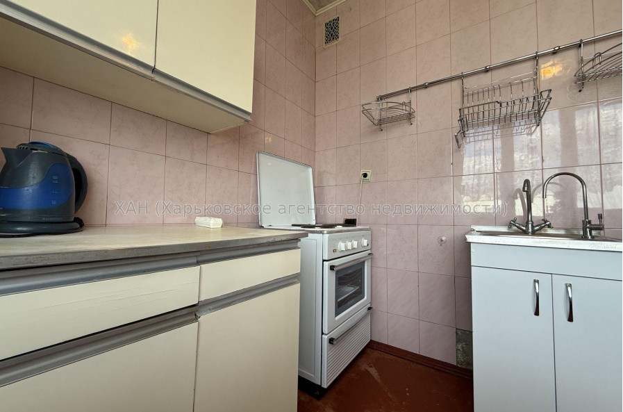 Продам квартиру, Шариковая ул. , 3 кім., 78 м², косметический ремонт 