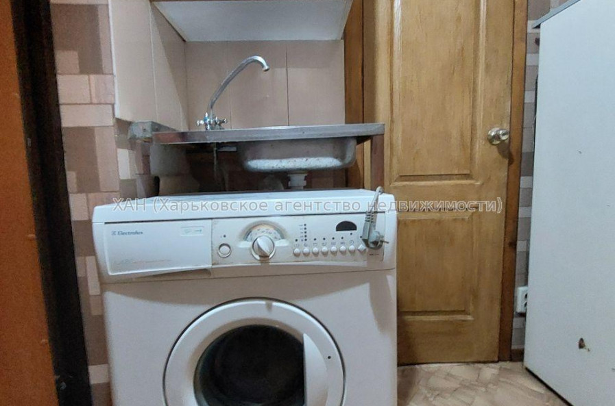 Продам квартиру, Зерновой пер. , 1 кім., 23 м², косметический ремонт 