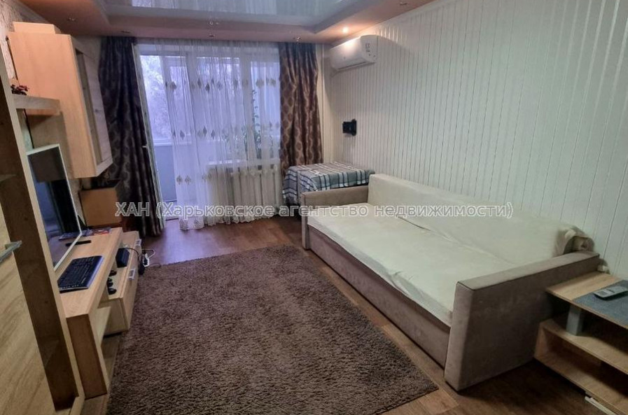Продам квартиру, Европейская ул. , 4 , 2 кім., 46 м², капитальный ремонт 