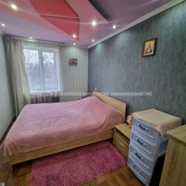 Продам квартиру, Европейская ул. , 4 , 2 кім., 46 м², капитальный ремонт