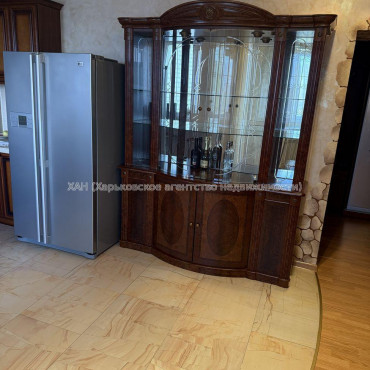 Продам квартиру, Героев Харькова просп. , 3  ком., 127 м², евроремонт 