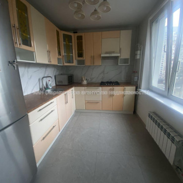 Продам квартиру, Валентиновская ул. , 3  ком., 63 м², евроремонт 