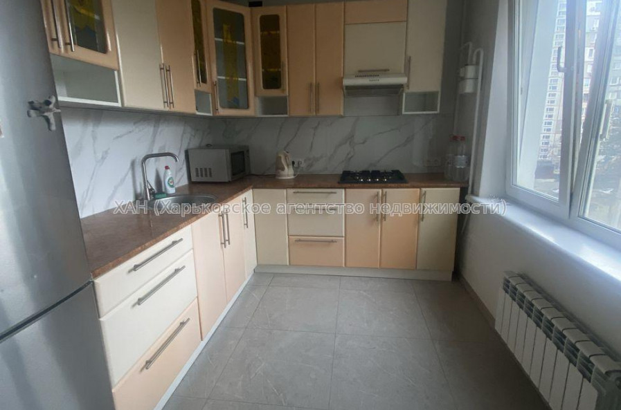 Продам квартиру, Валентиновская ул. , 3  ком., 63 м², евроремонт 