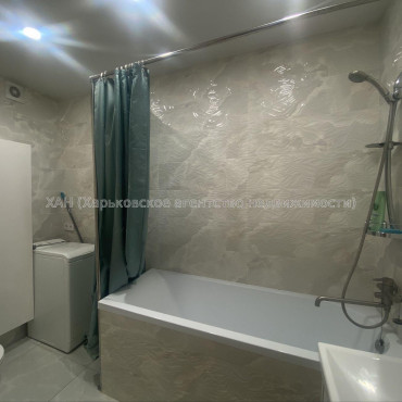 Продам квартиру, Валентиновская ул. , 3  ком., 63 м², евроремонт 