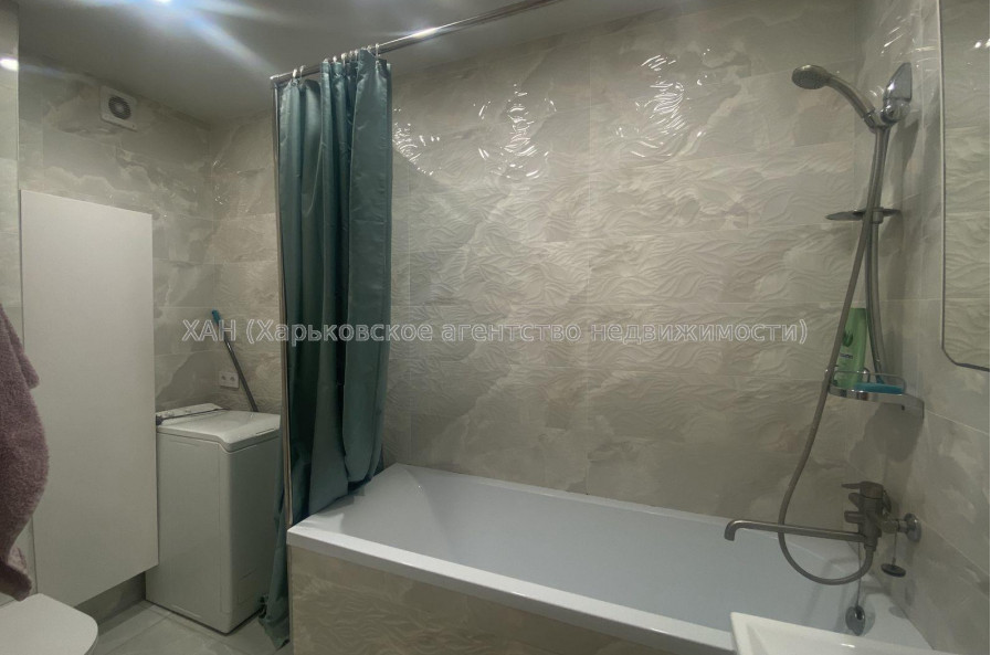 Продам квартиру, Валентиновская ул. , 3  ком., 63 м², евроремонт 