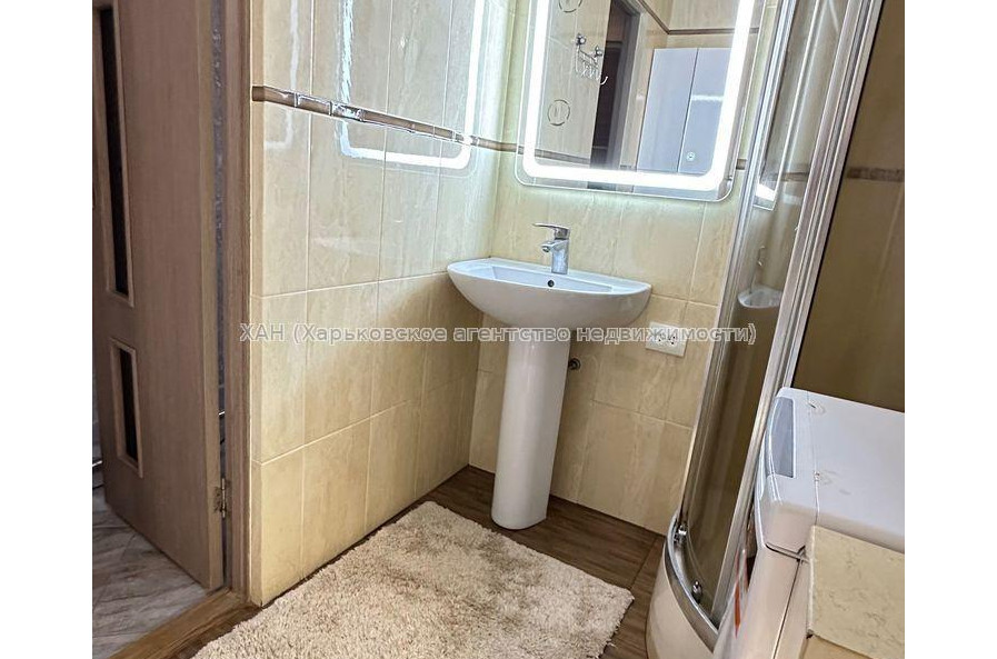 Продам квартиру, Салтовское шоссе , 3  ком., 65.70 м², евроремонт 