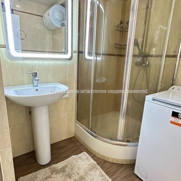Продам квартиру, Салтовское шоссе , 3  ком., 65.70 м², евроремонт 