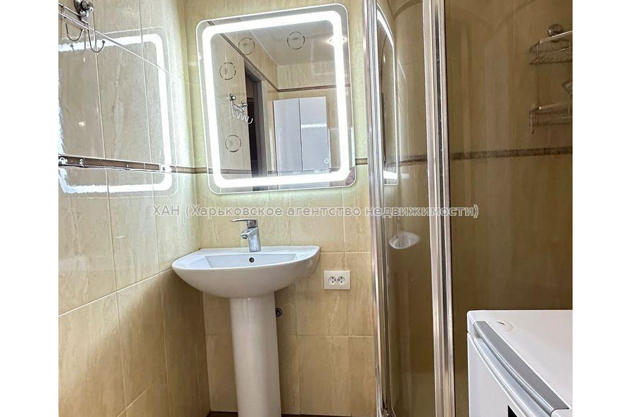 Продам квартиру, Салтовское шоссе , 3  ком., 65.70 м², евроремонт 