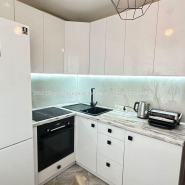 Продам квартиру, Салтовское шоссе , 3  ком., 65.70 м², евроремонт 