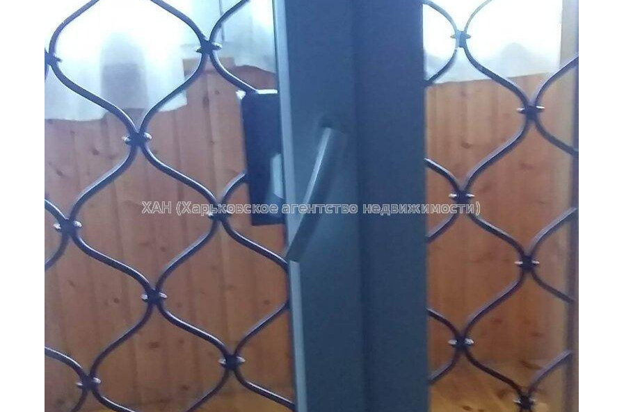 Продам квартиру, Дудинской ул. , 3  ком., 65 м², косметический ремонт 