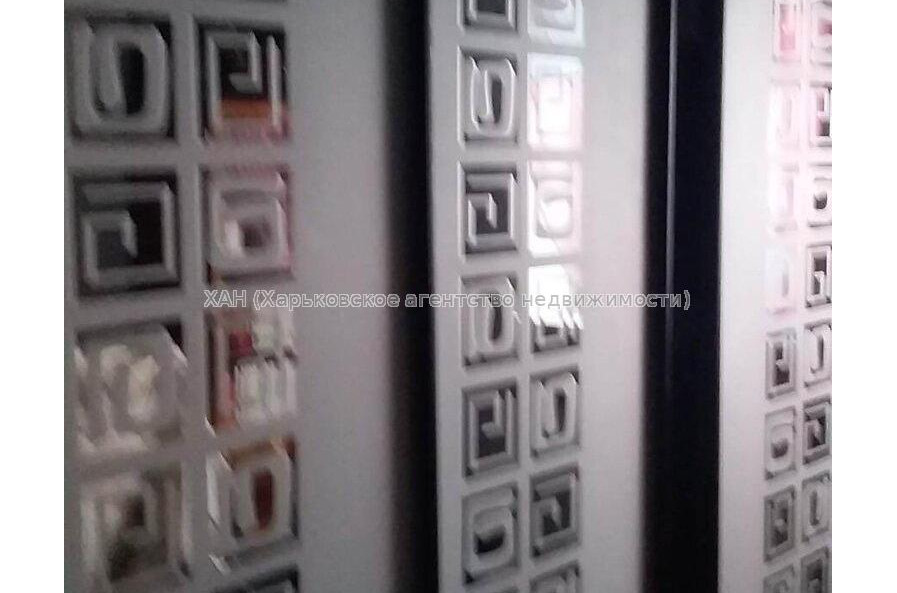 Продам квартиру, Дудинской ул. , 3  ком., 65 м², косметический ремонт 