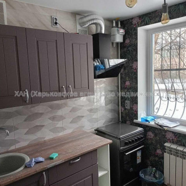 Продам квартиру, Светлая ул. , 2  ком., 44 м², евроремонт 