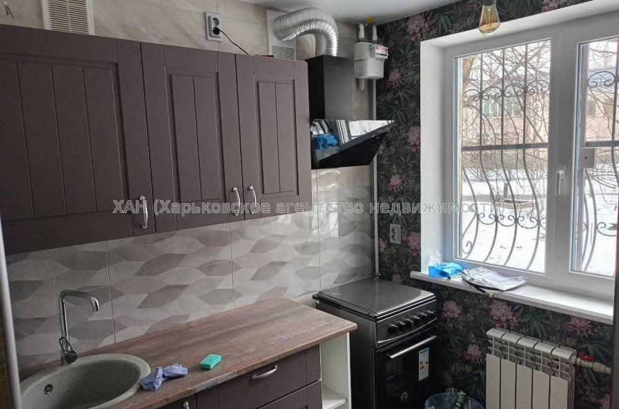 Продам квартиру, Светлая ул. , 2  ком., 44 м², евроремонт 