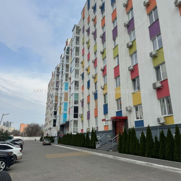 Продам квартиру, Авиахимическая ул. , 1 кім., 16.90 м², частичный ремонт 