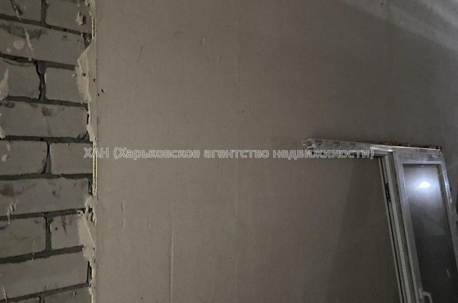 Продам квартиру, Авиахимическая ул. , 1 кім., 16.90 м², частичный ремонт 