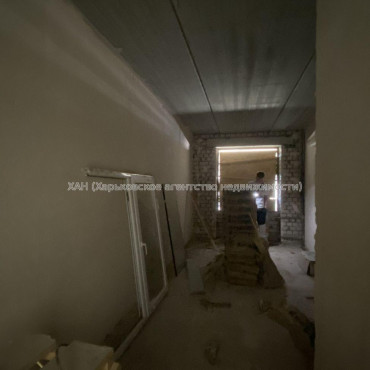 Продам квартиру, Авиахимическая ул. , 1 кім., 16.90 м², частичный ремонт 