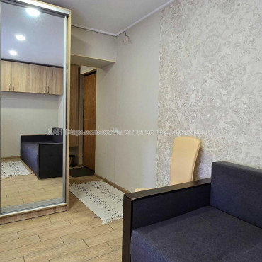 Продам квартиру, Космическая ул. , 2  ком., 31.40 м², капитальный ремонт 