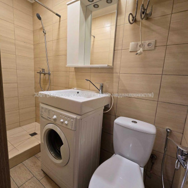 Продам квартиру, Космическая ул. , 2  ком., 31.40 м², капитальный ремонт 