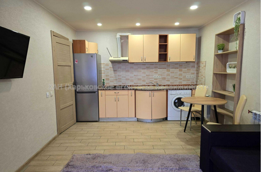 Продам квартиру, Космическая ул. , 2  ком., 31.40 м², капитальный ремонт 