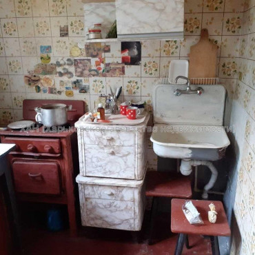 Продам квартиру, Шариковая ул. , 2 кім., 38 м², советский ремонт 