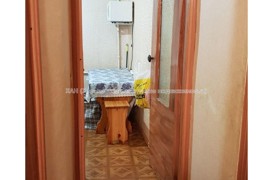 Продам квартиру, Харьковских Дивизий ул. , 1 кім., 31.50 м², косметический ремонт 